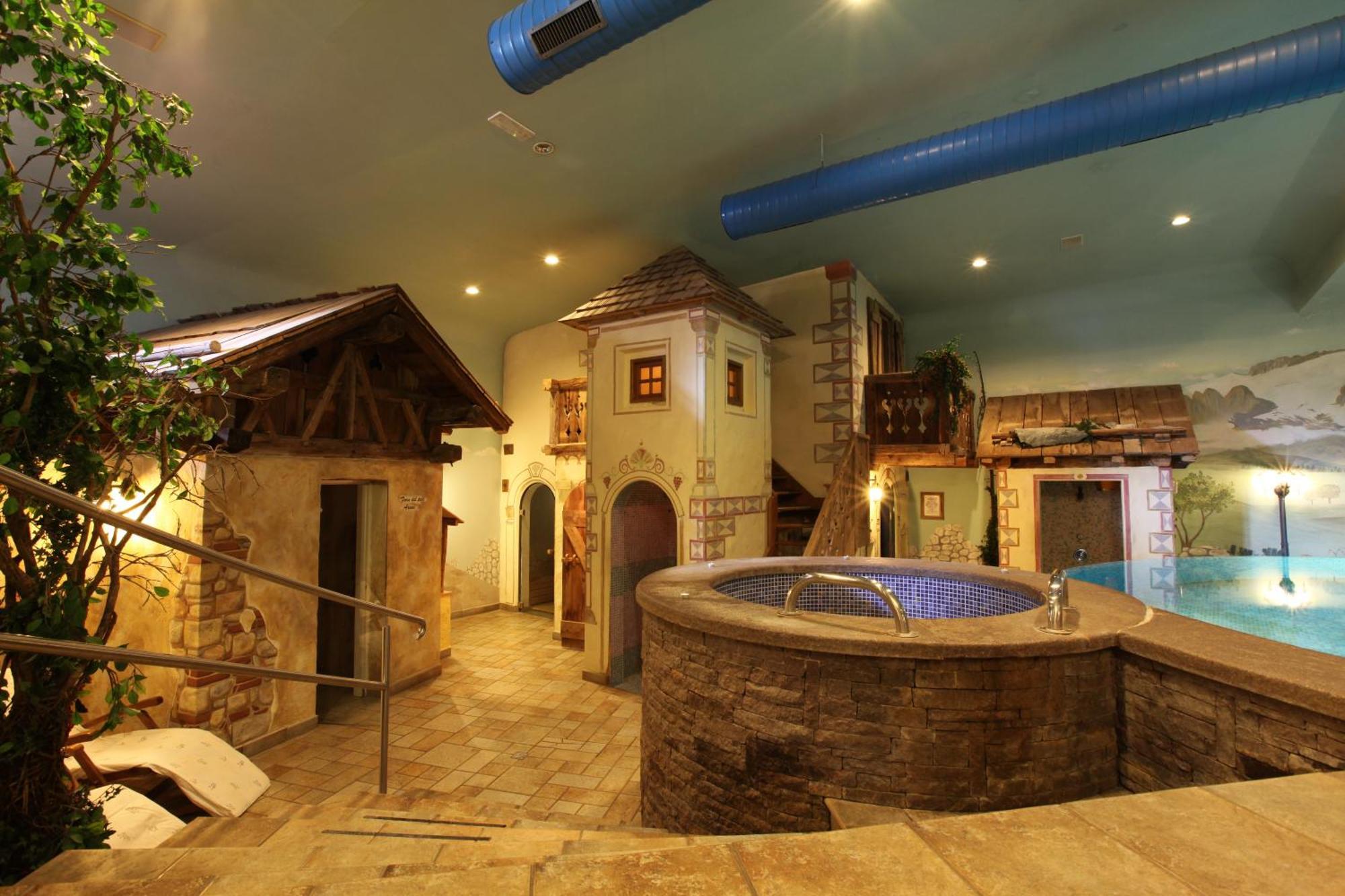 Hotel La Perla Canazei Εξωτερικό φωτογραφία