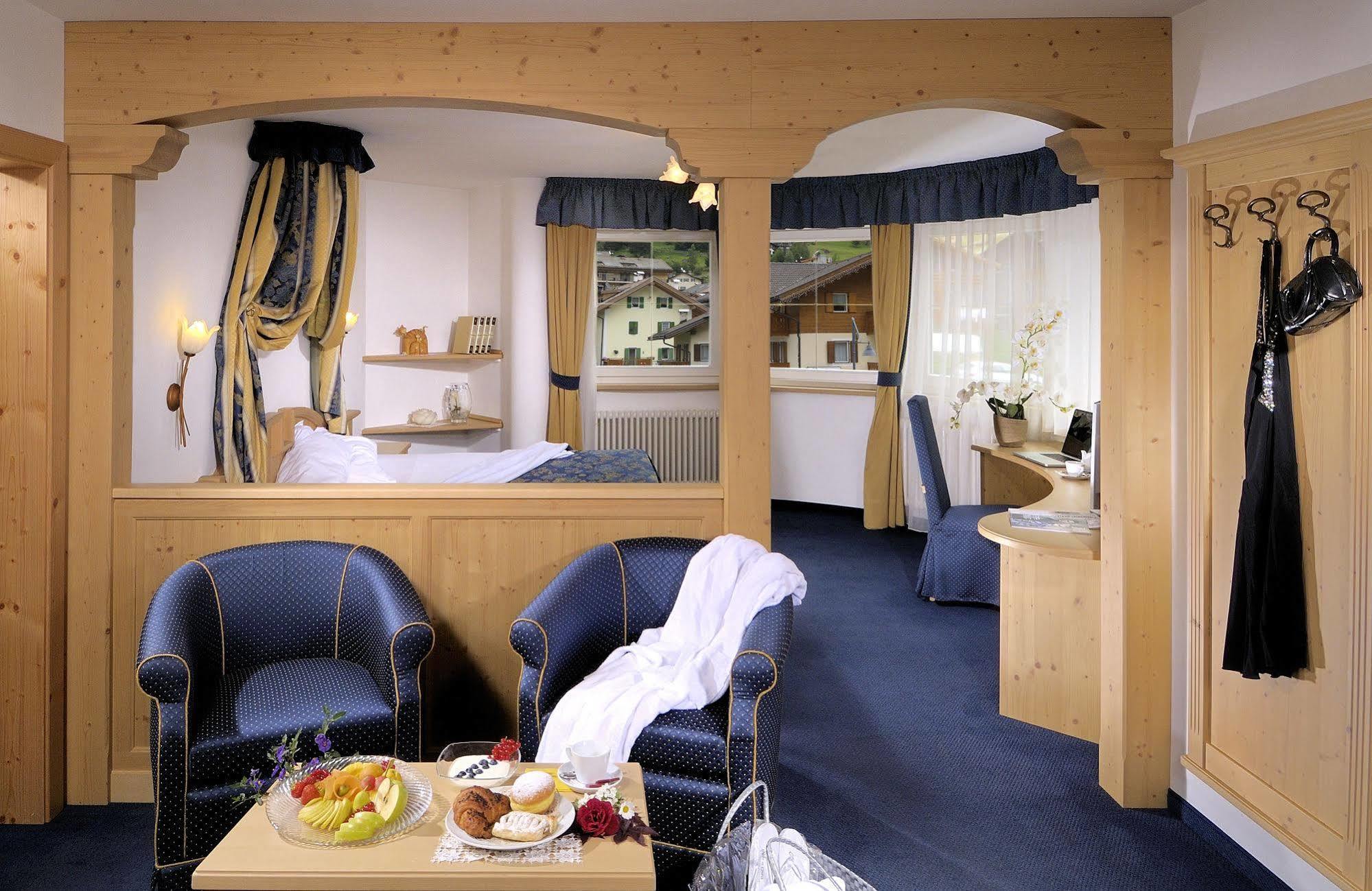Hotel La Perla Canazei Εξωτερικό φωτογραφία