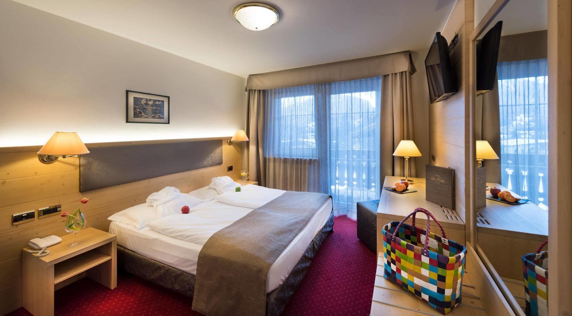 Hotel La Perla Canazei Εξωτερικό φωτογραφία