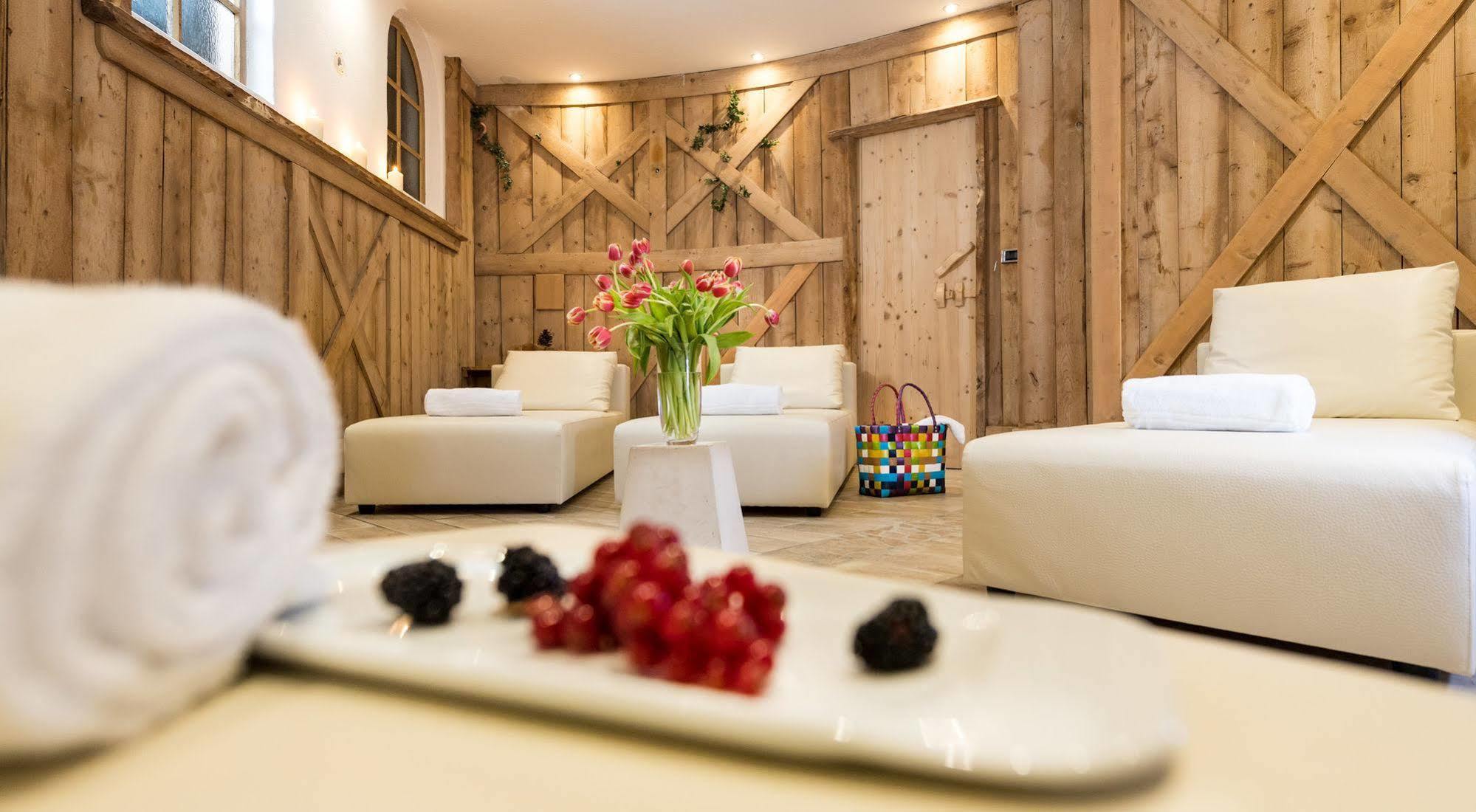 Hotel La Perla Canazei Εξωτερικό φωτογραφία